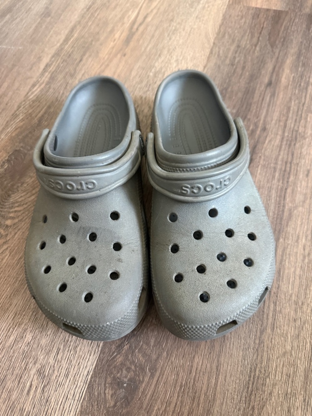 CROCS  Classic Clog in grey